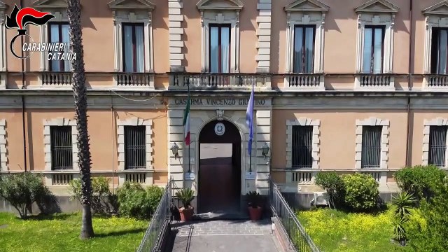 Catania - Droga a domicilio, anche con il Taxi 17 arresti (20.01.21)