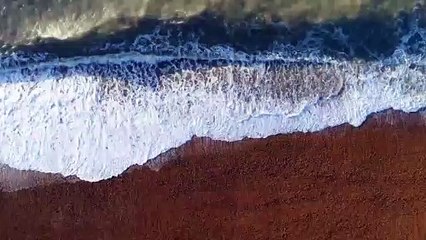 Waves Rushing - John Craven