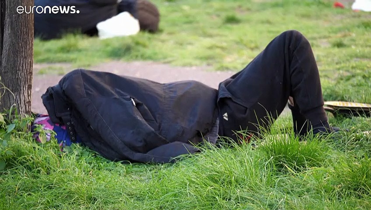 Un senzatetto muore in Piazza S. Pietro. "Covid e freddo, mix letale"