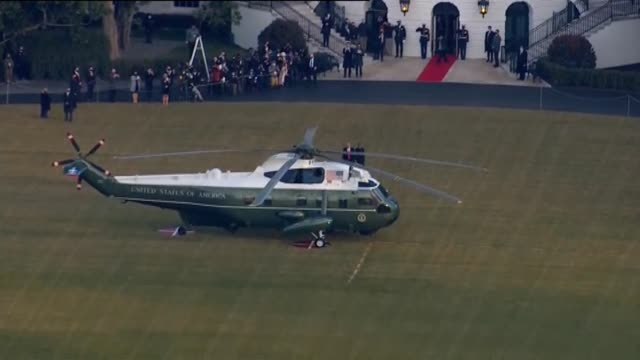 Donald y Melania Trump dejan Washington y ponen rumbo a Florida