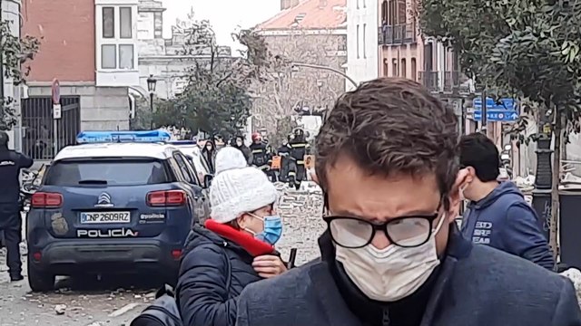 Una fuerte explosión en la calle Toledo de Madrid destruye tres plantas de un edificio
