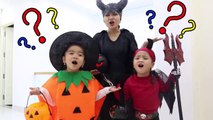 Suri & Annie Pretend Play Halloween Trick Or Treat for Candy