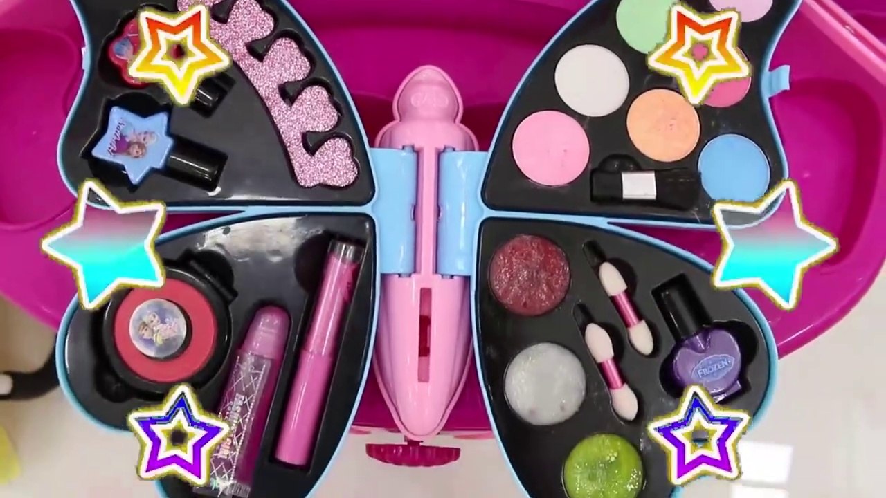 Annie Pretend Play with Make Up Toys & Dress Up for a Festival