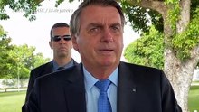 Bolsonaro cumprimenta Biden pela posse
