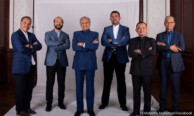 Battle is lost, says helpless Dr M about Pejuang