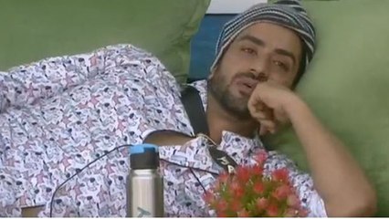 Bigg Boss 14; Jasmin Bhasin के बिना Aly Goni को नहीं आती नींद, कुछ यूं है परेशान | FilmiBeat