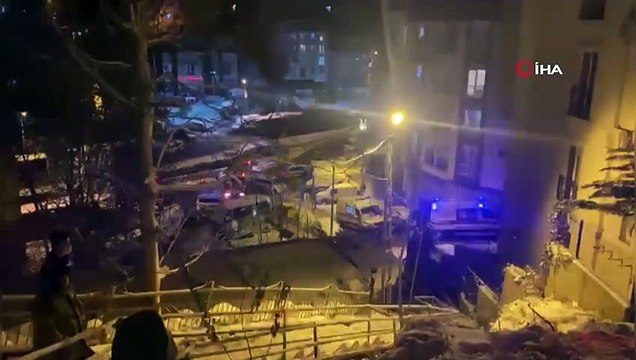 İstanbul’da feci kaza: Otomobil yokuş aşağıya uçtu