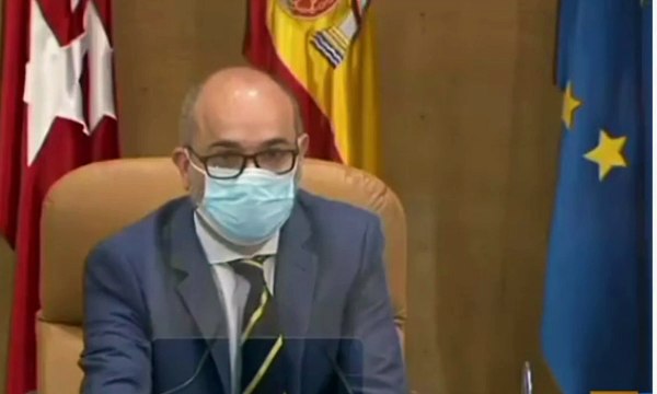 Mónica García (Más Madrid) tacha a Ignacio Aguado (Ciudadanos) de Mr Wonderful por su fatídico lema de salvar la Navidad