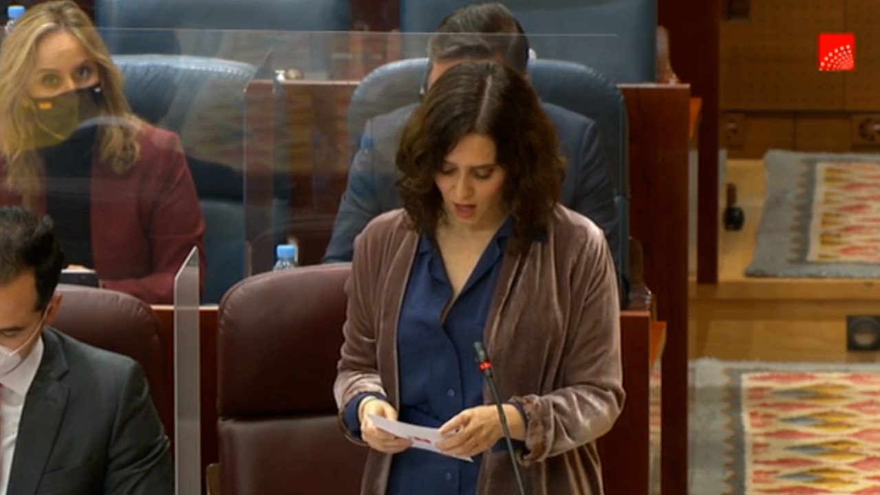 Ayuso aboga por estudiar nuevos porcentajes de aforos en hostelería
