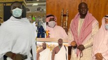 Émouvant - Les prières de Balla Gaye 2 pour Mbaye Gueye, Boy Bambara et... à la Mecque