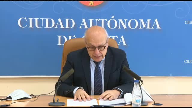 El consejero de sanidad de Ceuta pende de un hilo por su polémica vacunación