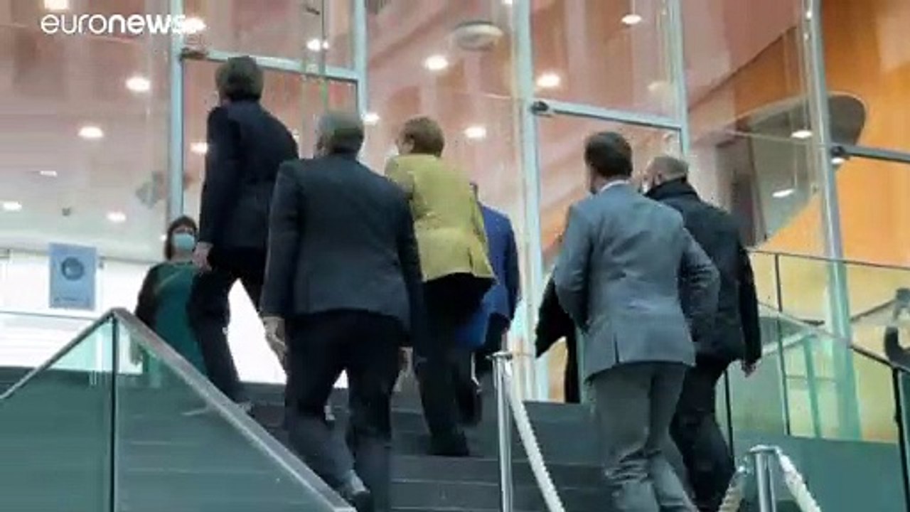 Angela Merkel: meg kell akadályozni a harmadik hullámot
