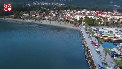 Muğla Akyaka’da deniz çekildi
