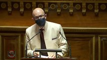 Sons et odeurs de la campagne : le sénateur Olivier Paccaud raille les « touristes mal embouchés »