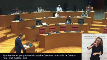 El parlamentario de Na+ Alberto Bonilla interviene tras el rechazo a la moción para reducir el precio de la electricidad
