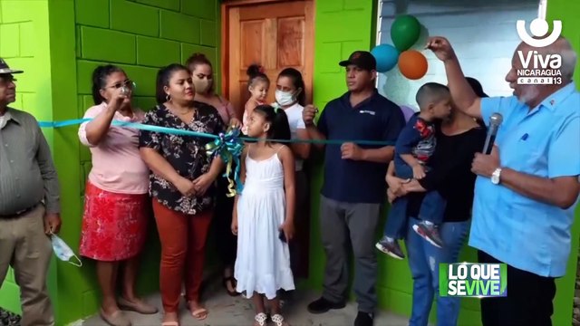 Buen Gobierno entrega cuatro Viviendas Dignas y seguras a familias de Juigalpa