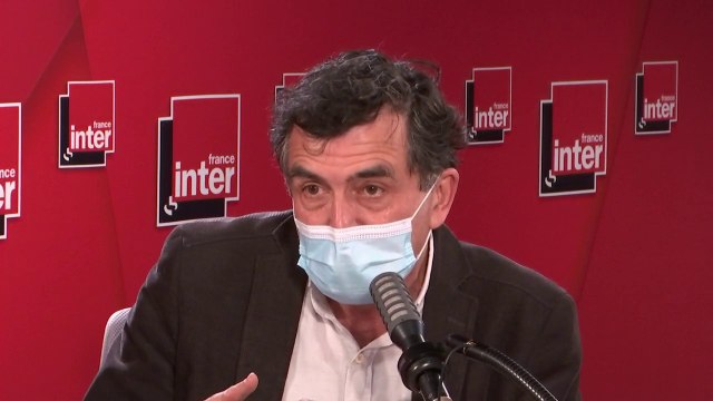 Arnaud Fontanet : Le gouvernement cherche à voir si des mesures qui ressemblent au confinement mais permettent de garder un peu de vie économique et sociale parviennent à contrôler la progression du variant. On est dans la dernière chance.