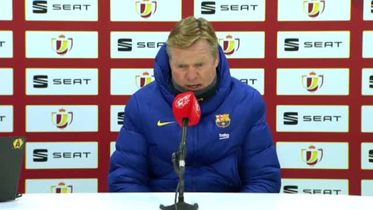 Koeman: "No se pueden fallar dos penaltis siendo jugadores del Barça, no es serio"