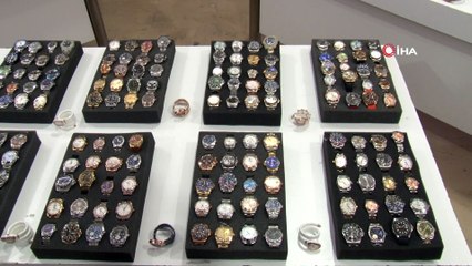 Kapalıçarşı’da kaçak saat operasyonu: 3 milyon TL değerinde saat ele geçirildi