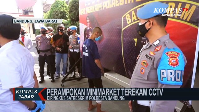 Perampok Minimarket Di Kabupaten Bandung Terekam CCTV