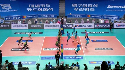 현대캐피탈-삼성화재, 엇갈린 '성장 드라마' / YTN