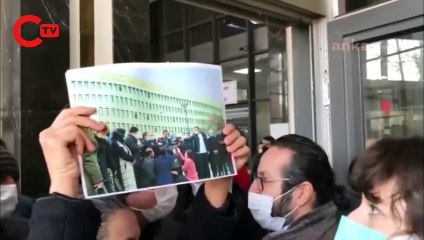 Avukatlar ile polis arasında tarafsızlık tartışması: 'Burada particilik yapan, bir partinin polisliğini yapan sizlersiniz'