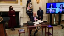 Biden firma diez órdenes ejecutivas para frenar la pandemia