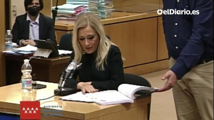 Cifuentes asegura que "nunca jamás" ha pedido que se falsifique el acta del trabajo de máster