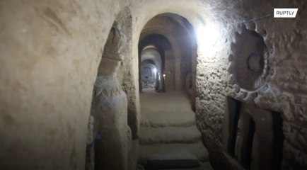 Строитель-энтузиаст выкопал подземный музей глубиной с семиэтажный дом