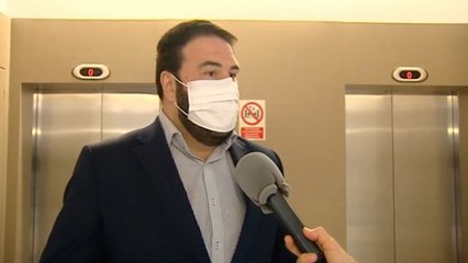 Bildu se pregunta si el JEMAD y la cúpula militar dimitirán por vacunarse