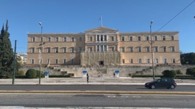 Grecia amplia la exigencia de test PCR y cuarentenas para los viajeros