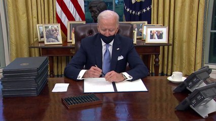 바이든, 코로나19 총력전 시동...입국자 격리·마스크 의무화 / YTN