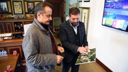 Eski Bakan Faruk Çelik tatil için Sındırgı’yı tercih etti