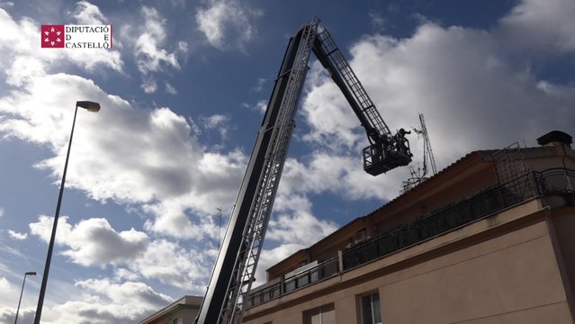 Tareas de los Bomberos de Castellón por el viento