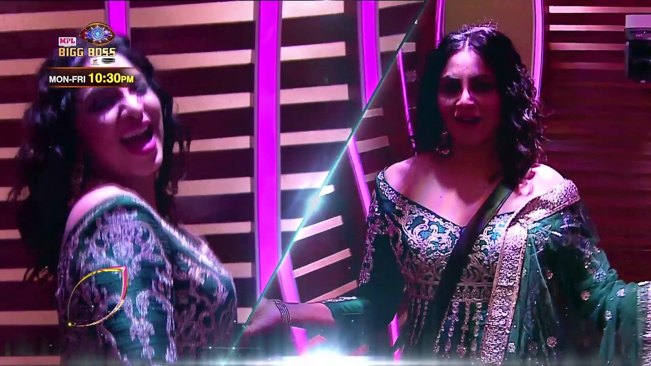 Bigg Boss 14 Episode 47 Sneak Peek 02 | Dec 07 2020: Arshi Khan Flirts With Abhinav Shukla