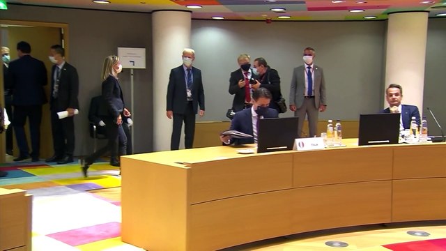 AstraZeneca avisa a la UE de retrasos en la entrega de las dosis