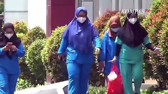 Rumah Sakit Rujukan Covid-19 di Surabaya Penuh Terisi Pasien