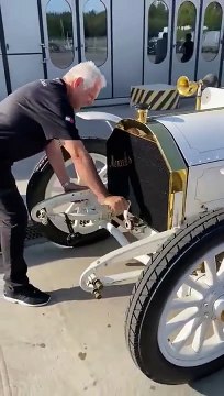 1902 Mercedes Simplex start engine