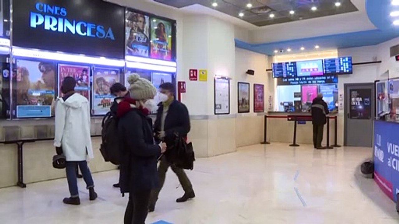 Moscú reabre museos, cines y teatros tras mejorar los datos de la pandemia