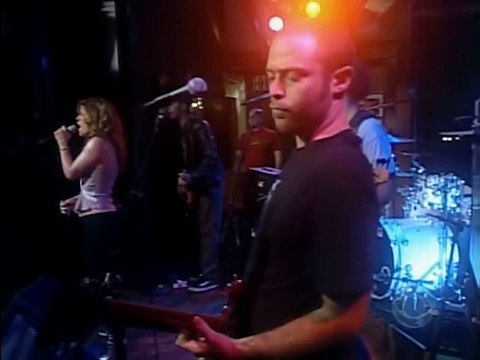 Kelly Clarkson - Since U Been Gone - Live @ The Late Late Show with Craig Kilborn 2004 (2004/12/14)