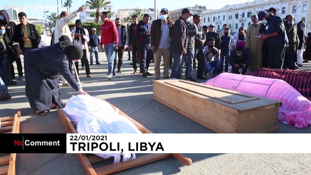 شاهد: ليبيون يبكون موتاهم بعد انتشال 10 جثث أخرى من مقبرة جماعية في ترهونة