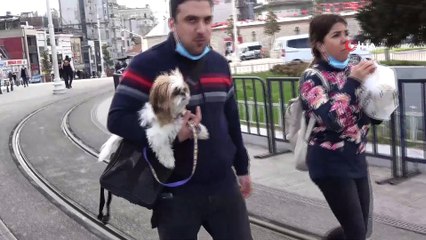 Taksim’de sokağa çıkma kısıtlamasında bu kez turistlere ceza yağdı