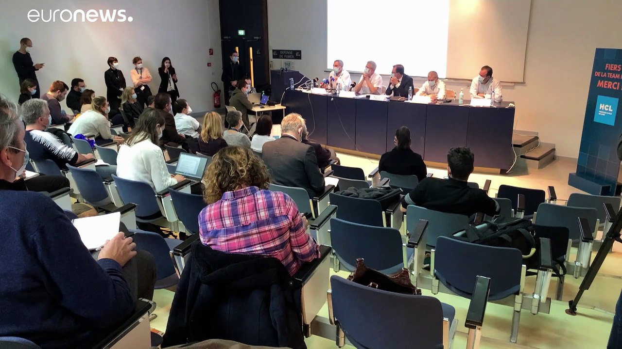 Weltpremiere: französische Ärzte transplantieren arme und schultern