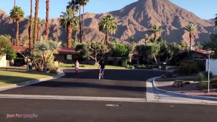 Videos De Risa 2020 Nuevos _ Momentos memorables cuando la gente conduce falla y estúpido (1)