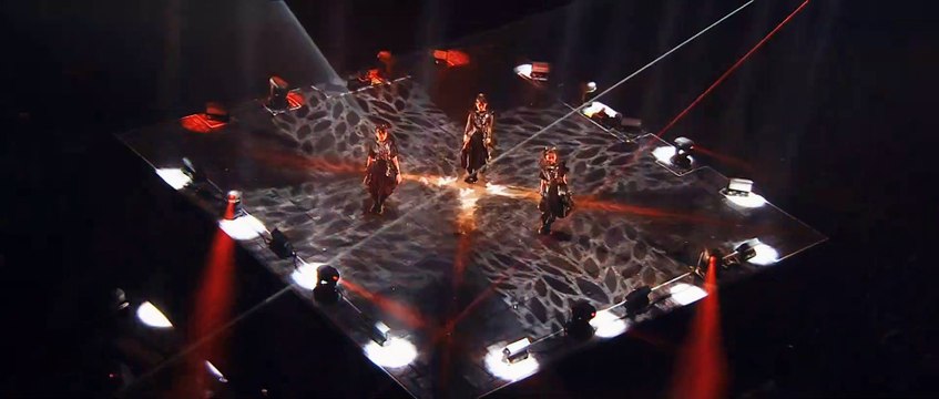 BABYMETAL - Gimme Chocolate - Metal Galaxy World Tour In Japan 2020 - Day 1