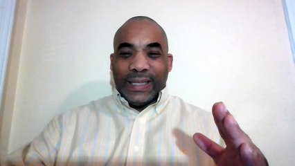 Queen Bee Don't Sting Him