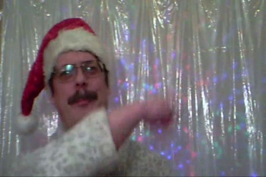 1835. CHRISTMAS FACTS 16. HOW BIG WAS THE WORLD'S LARGEST HUGHGEST CANDY CAIN?