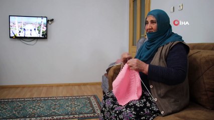 Elazığ depreminde enkazdan 17 saat sonra kurtarılan Hatun nine o anları anlattı