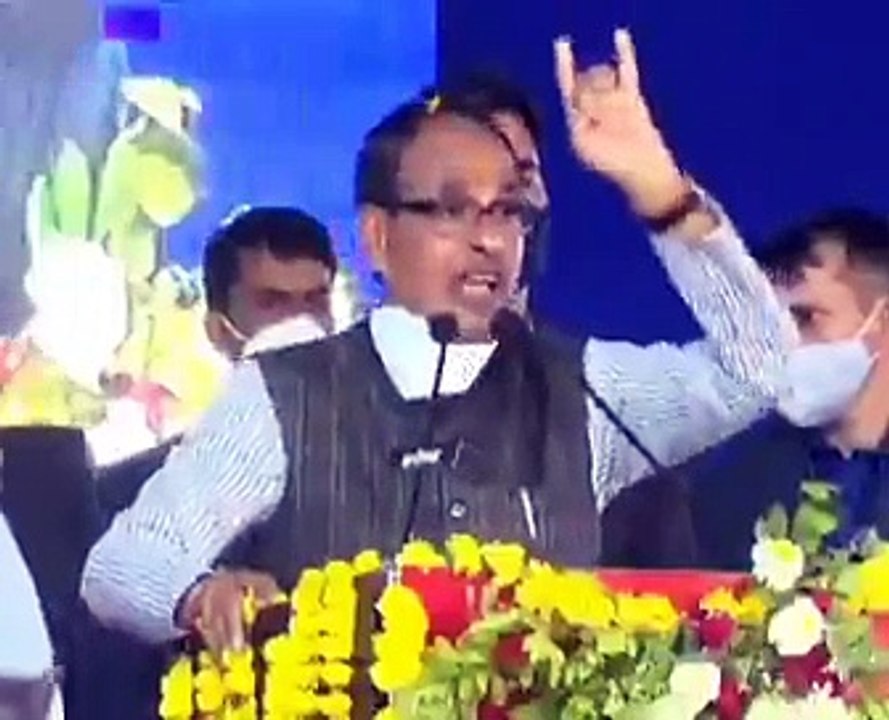 CM शिवराज की प्रशासन को दो टूक, माफियाओं पर कार्रवाई रोकी तो भगवान शंकर की तरह तीसरा नेत्र खुल जाएगा