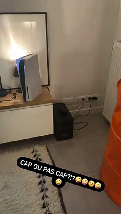 Vitaa, consternée par sa soirée Foot en famille...